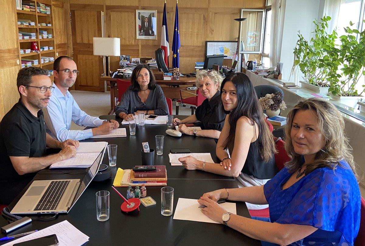 Plaisir de retrouver les acteurs économiques du territoire pour :
🔸présenter la réforme de la voie professionnelle, dt le bureau des relations avec les entreprises,
🔸 évoquer la découverte des métiers au collège,
🔸 parler des besoins en compétences, propres au territoire
#REE