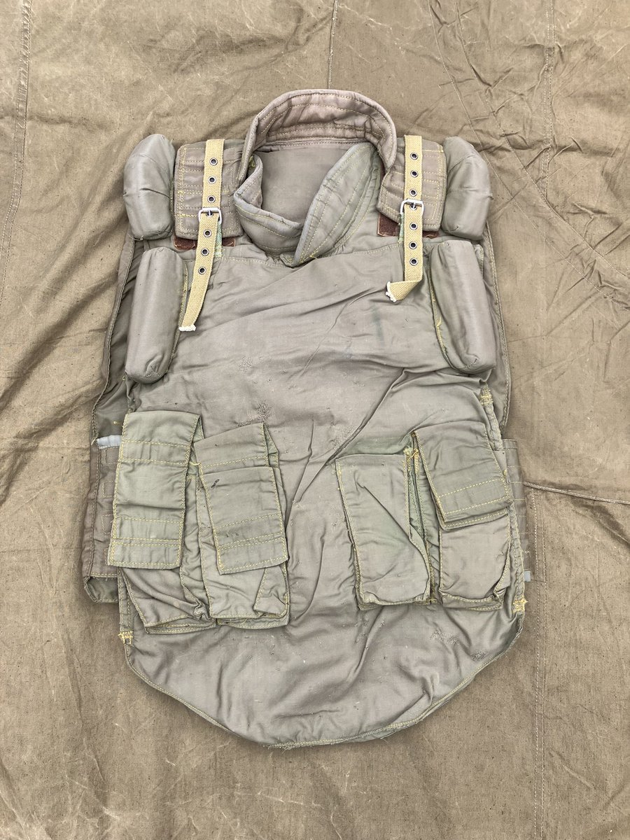 Codliver_SY3's tweet image. 写真の6Б5手放そうと思ってるけど
3万くらいで欲しいオタクおる？