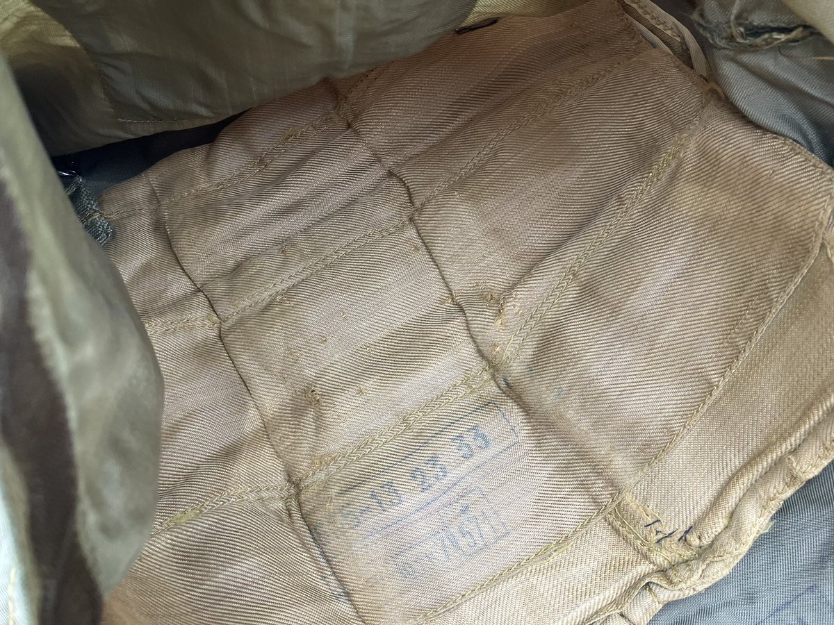 Codliver_SY3's tweet image. 写真の6Б5手放そうと思ってるけど
3万くらいで欲しいオタクおる？