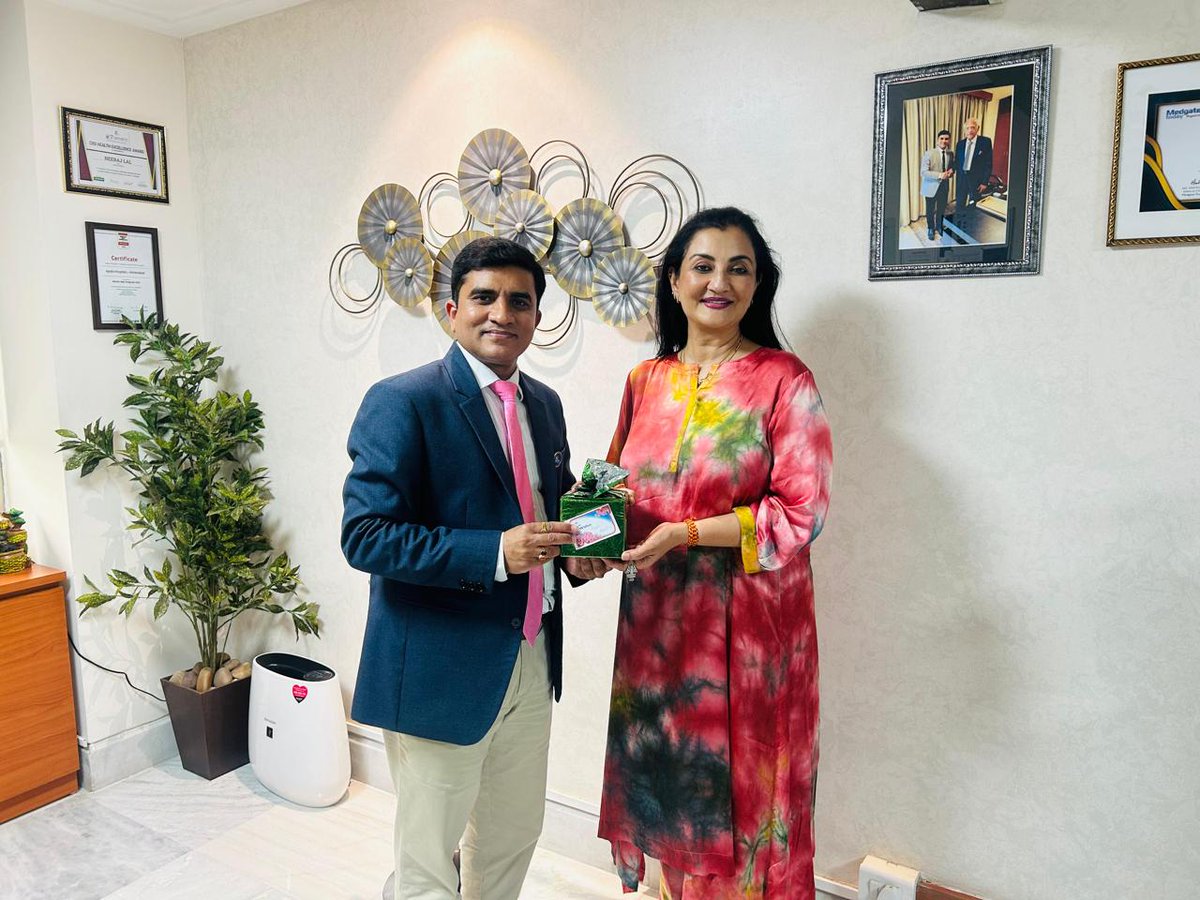 Manjula_Pooja's tweet photo. Inaugurated the Pediatrics Intensive care and Pediatrics Retrieval unit at Apollo Hospitals, Ahmedabad.
#hospital #inauguration #ApolloHospitals #ahmedabad #MPS #manjulapoojashroff #Kalorex