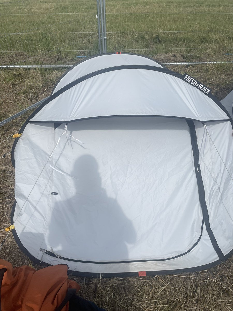 ar1972's tweet photo. Home for the next 5 days #kendallcalling https://t.co/25DkBVWMnK