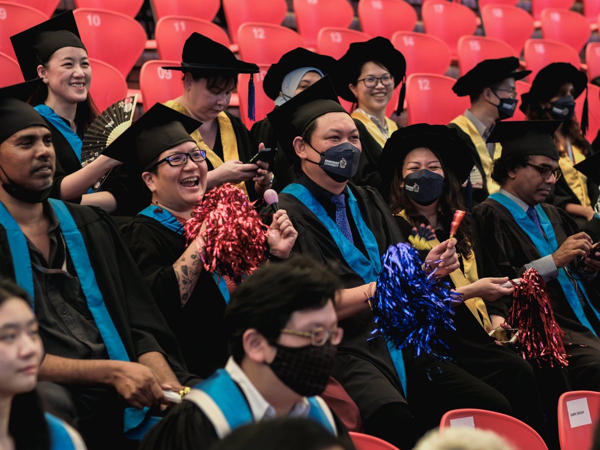 SunwayU's tweet photo. Let's revisit the first day of #SunUConvocation. A big congratulations once again to the graduates from the School of Arts, School of Medical and Life Sciences and School of Interdisciplinary Studies!

#AClassAbove #LiveLearnLead #Classof2023 https://t.co/sDZ83cXswT