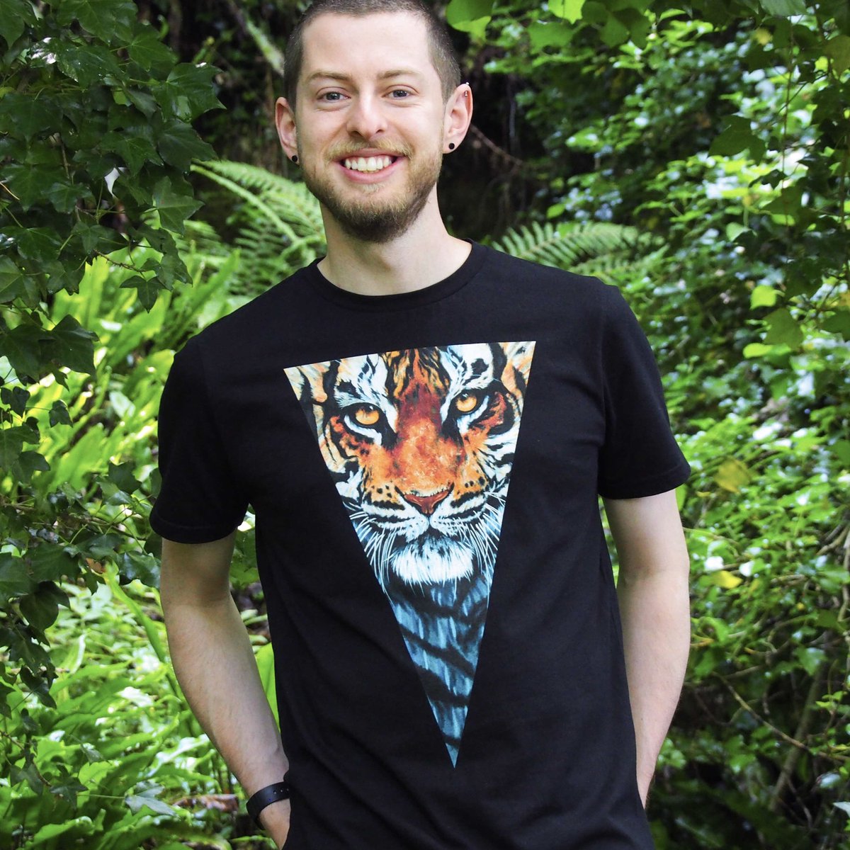 chadkilloran's tweet photo. 🐯 This Saturday is World Tiger Day and I’ll be on Leighton Buzzard Market for some tiger themed fun!

🐅 Did you know that tigers are the world’s most endangered big cat? That’s why I’m supporting tiger conservation through sales of my tiger art products.

🐾 Check out the full https://t.co/kjmGYxmVml