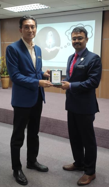 CKP_JKR's tweet photo. Lawatan Kerja oleh YBrs. Ir. Hj. Badioezaman bin Ab. Khalik Timbalan Ketua Pengarah Kerja Raya (Sektor Bangunan) ke Cawangan Kerja Pendidikan bagi membincangkan isu dan cabaran pelaksanaan projek di CKP. Tarikh 26 Julai 2023. #jasakepadarakyat #jkrmalaysia https://t.co/vNOZ3aTdmN