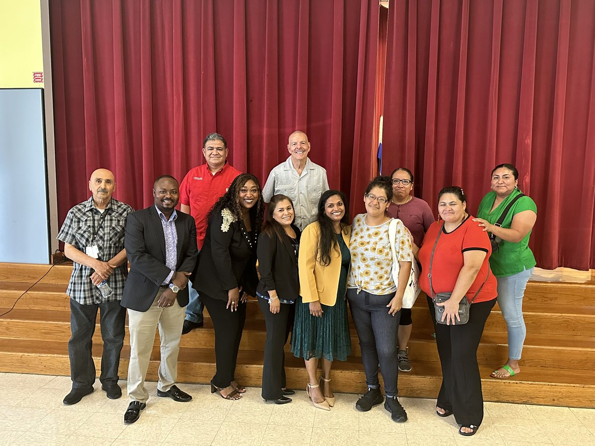 gittenssm's tweet photo. Say hello to Benavidez’s new principal Dr. Olinda Ramsarran . Tonight she was introduced to the staff and community. Welcome Dr. Ram to Benavidez. @HISD_West @RoyPEagle @LRAhumada6 
@OlindaRam6 https://t.co/9oAPZUaiX9