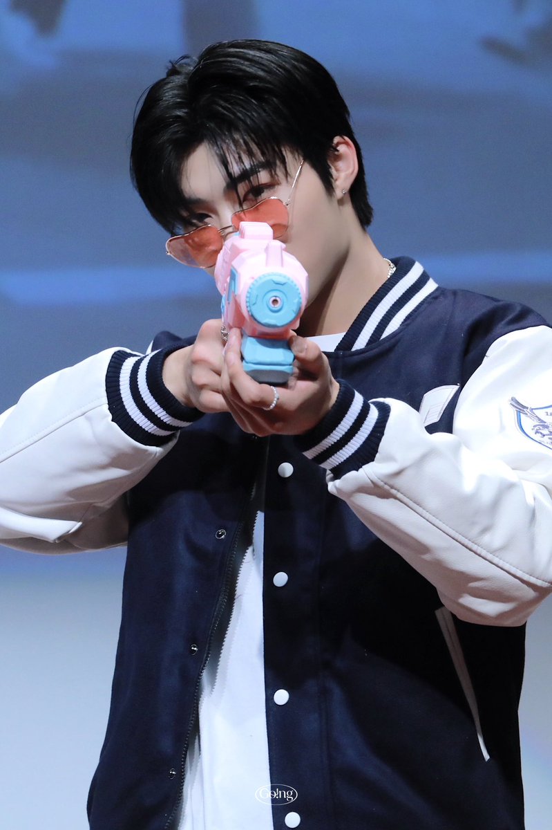 230721 🧡

#박건욱 #PARKGUNWOOK #ZB1 #ZEROBASEONE #제로베이스원 #제베원