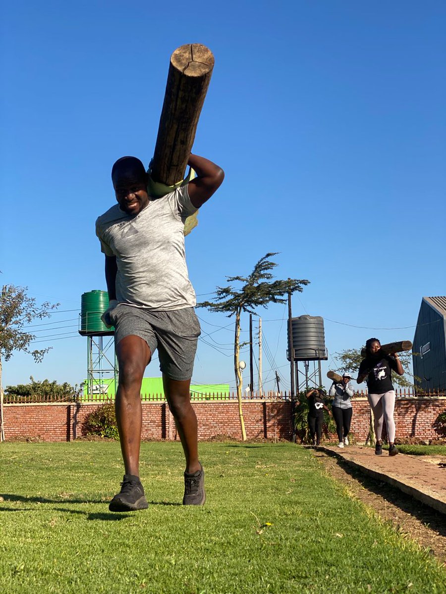 CelofitnessZ's tweet photo. Join us for our Mini boot camp classes today. This improves overall fitness by building strength , reducing fat, and boosting your cardiovascular health. Join Celofitness today.
#MiniBootCamp
#JoinCF https://t.co/V2c5N2Mdnf