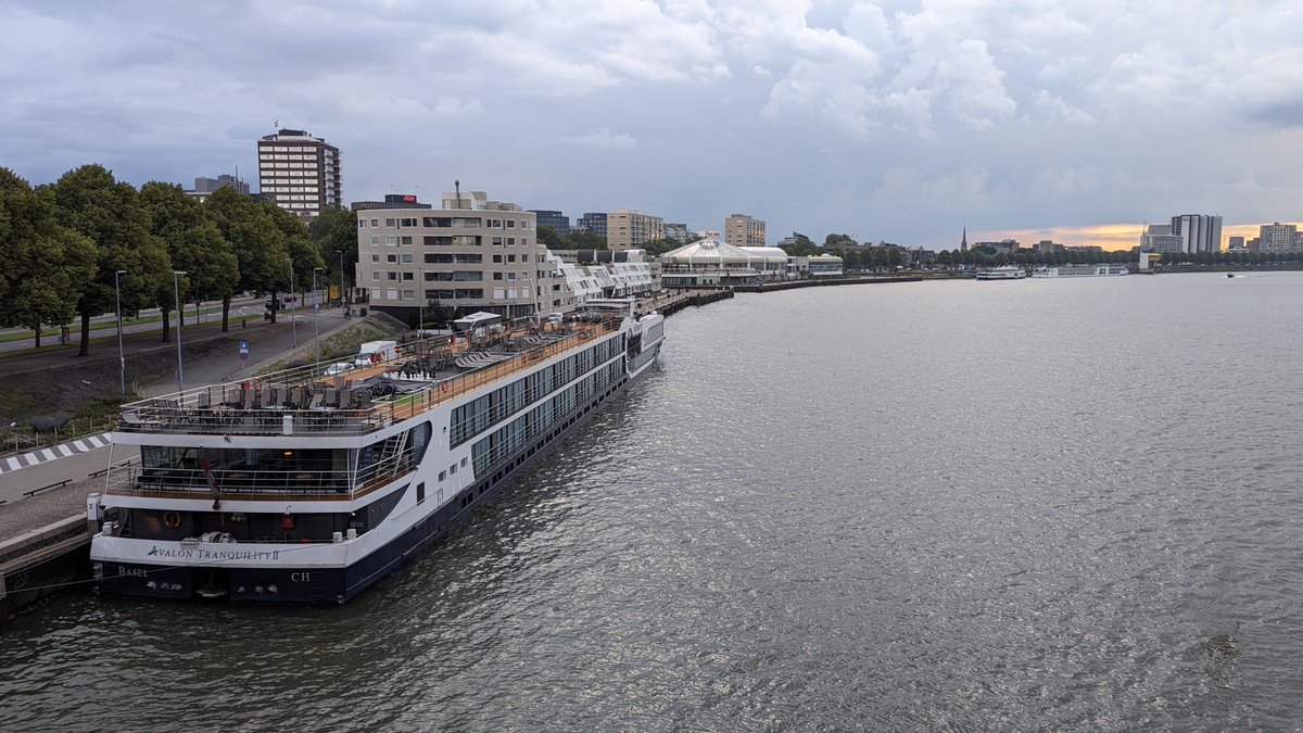 InTheLoopTravel's tweet photo. Where am I?
There are clues.
@AvalonWaterways #ActiveandDiscovery
#AvalonInView #TravelFit https://t.co/Blf9wWj2CE