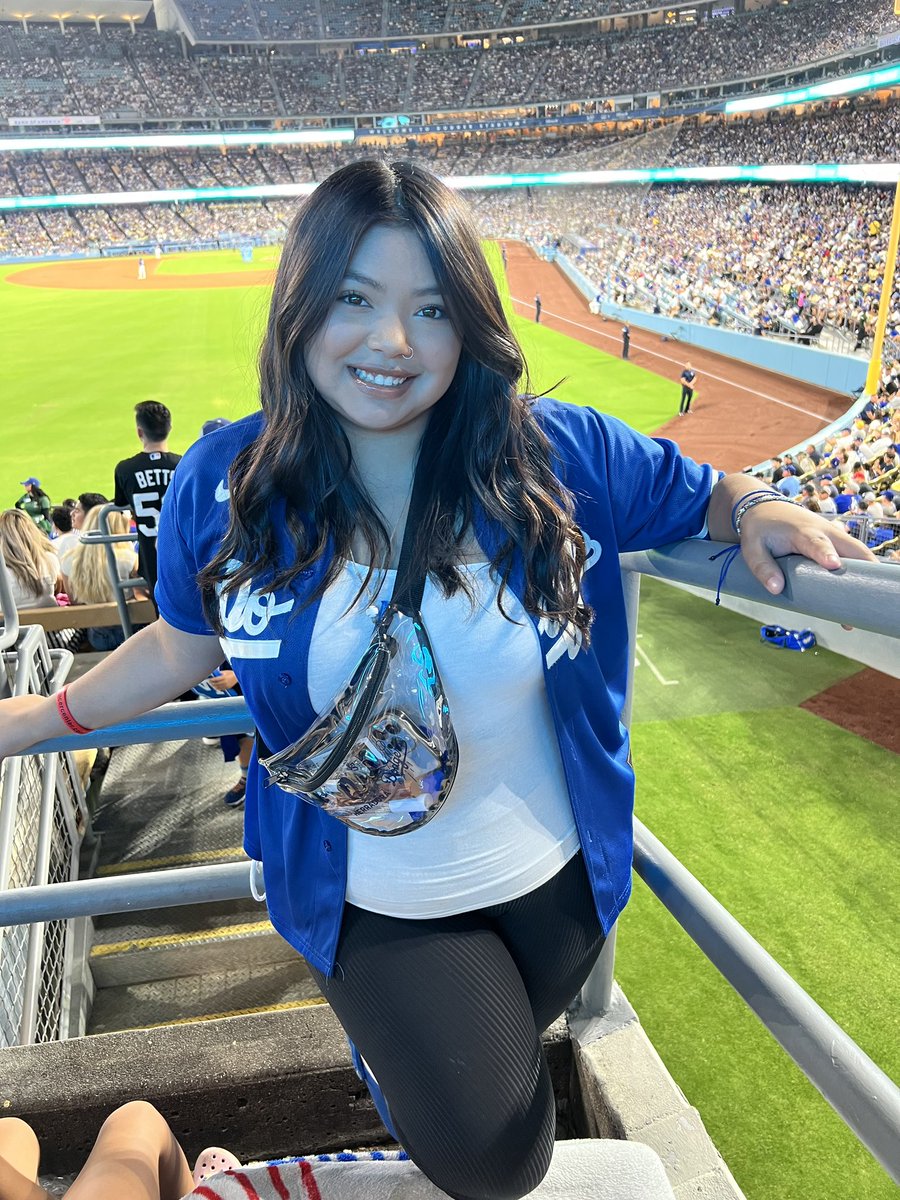 SelenaMonique7's tweet photo. #walkoffsarefun #rallycap https://t.co/MSTikZl3PK