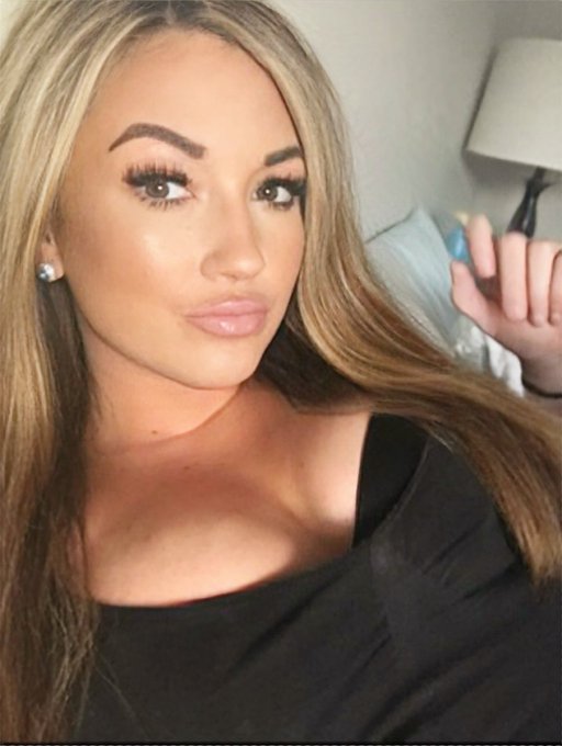 Should I go back to blonde? https://t.co/QzBIv99sjx<a href="/tag/onlyfansbabe"class="tags"><span>#onlyfansbabe</span></a>