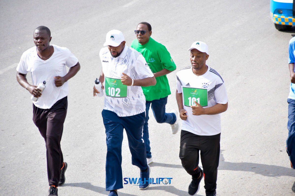 MahmoudNoor03's tweet photo. Protection of #Mangrooves is vital for both nature and mankind and contributes a lot to the coastal resilience and livelihoods. We joined partners in a marathon and mangroove  on weekend as a build up for #WorldMangroovesDay being celebrated today. https://t.co/BBkd9reFjQ