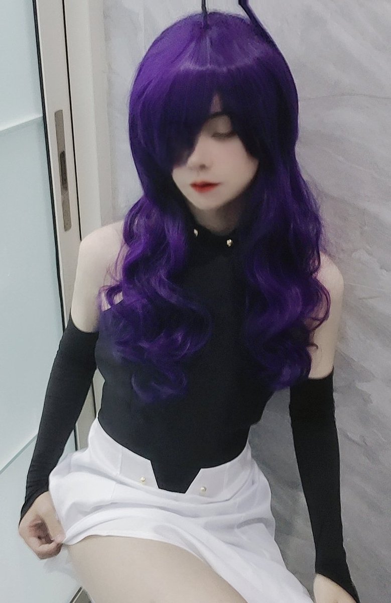 yuiksama's tweet photo. 拍的时���忘了戴美瞳，自己p了个赤瞳 https://t.co/TIh5edLG57