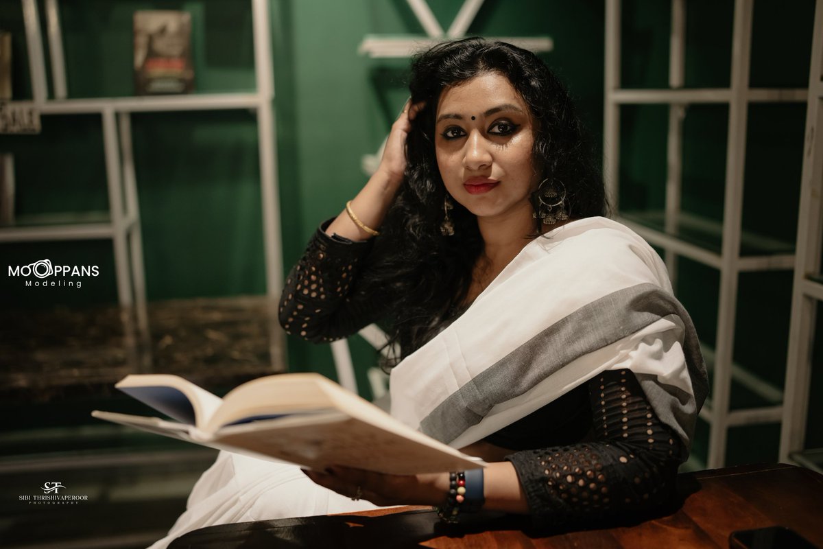 sibindevsibi's tweet photo. #photographer @sibithrishivaperoor
In #frame : meril 
#sony #alpha #7m4 #sibithrishivaperoor #sonyalpha #model #bangalluru #Sibi #photography #sibin #india #sibindev #sibindevsibi #insta #sibinism  #weddingstars  #trends #tweet #photographs #keralam #dedicated_photographer 
#book https://t.co/NWgQFivUts