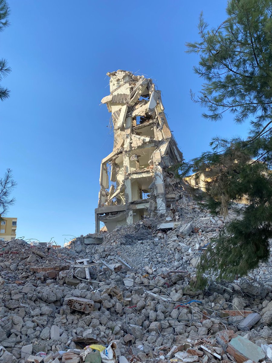 Şehrimiz ölüyor normale dönsekte eve dönerken karşılaştığımız manzaralar bu