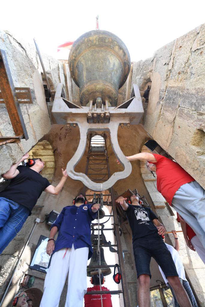 Les Santes Mataró tweet media