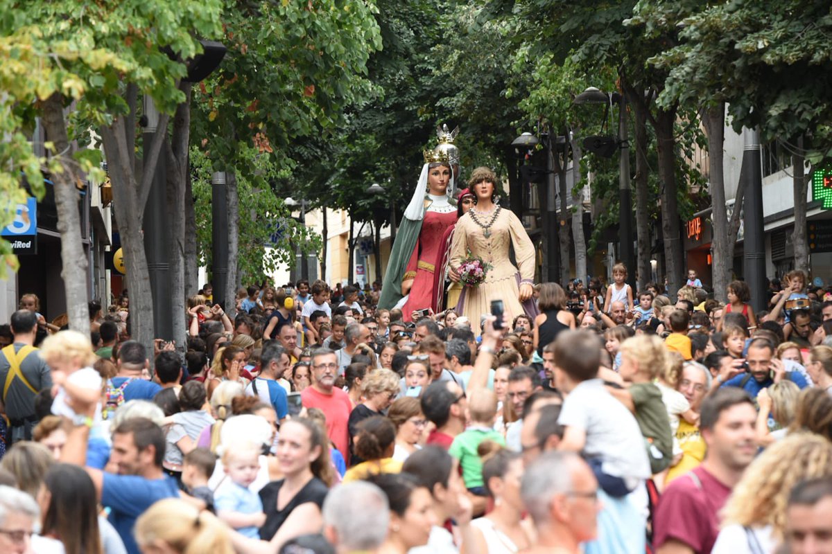 Les Santes Mataró tweet media
