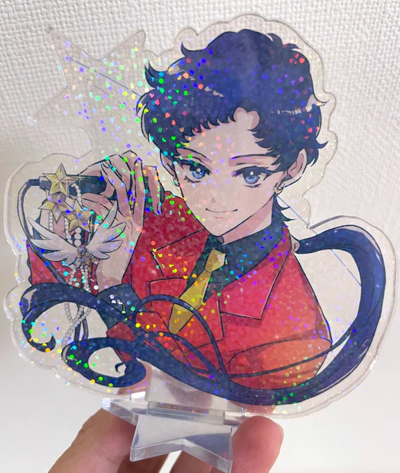 で、デカ!!!!めちゃくちゃ良い出来!!!!!やった〜〜〜〜〜,〜〜縁起が良い日らしいので、他グッズやらとあわせて8/4にboothで出す予定です〜〜詳細はまた後日に…!一安心した〜… 