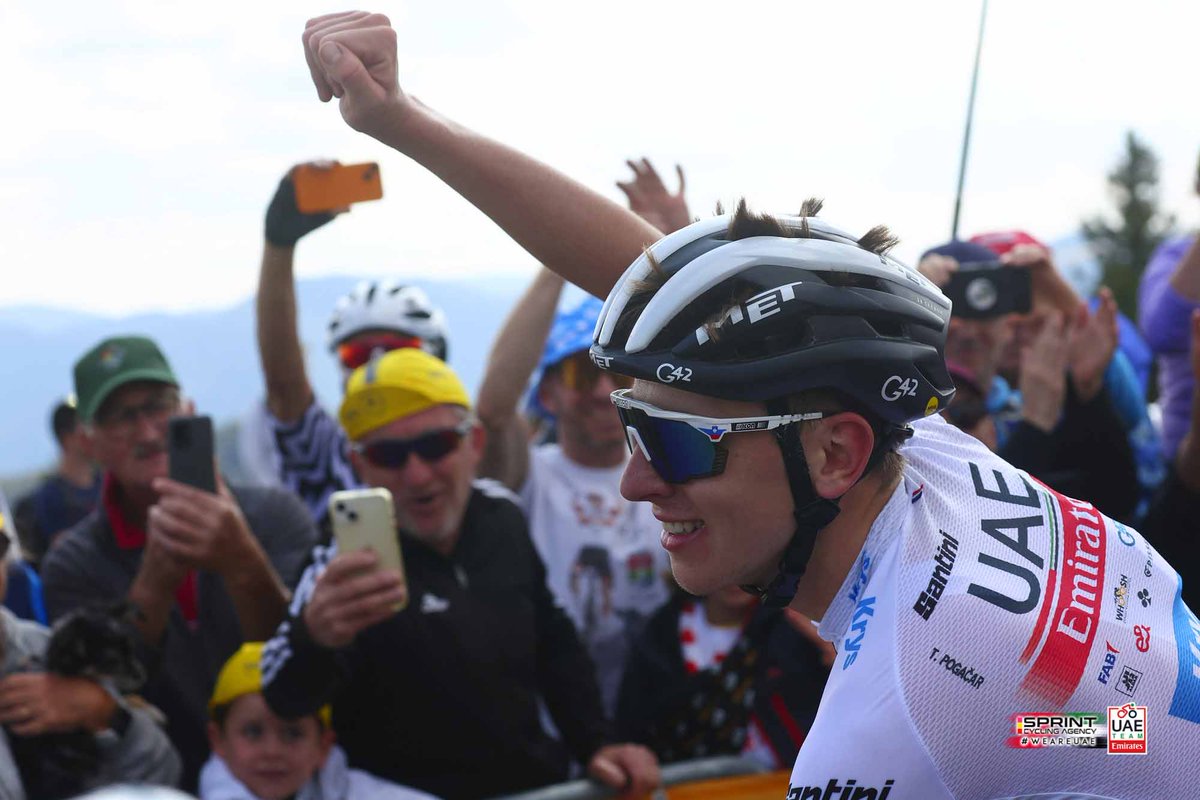sciconsports's tweet photo. Slowly reality settles in. A phenomenal Tour with twists and turns that kept us on our toes!. @TamauPogi Took to the stage one last time wearing the white jersey in Paris. It almost feels like the end of an era. @TeamEmiratesUAE

👏👏 Take a bow.
#sciconsports #seetheworld https://t.co/DrAHec0LzB