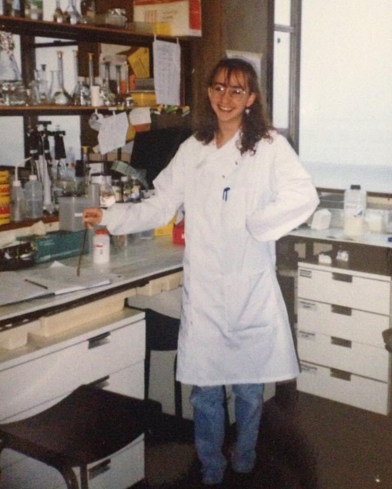 Jabbafish's tweet photo. 30 years in @biouea  today. Here’s a ridiculous 90’s pose of me doing ‘science’ with a spatula for your entertainment 😂 That hair. Wow 😳 https://t.co/RJZ3zIIQMk