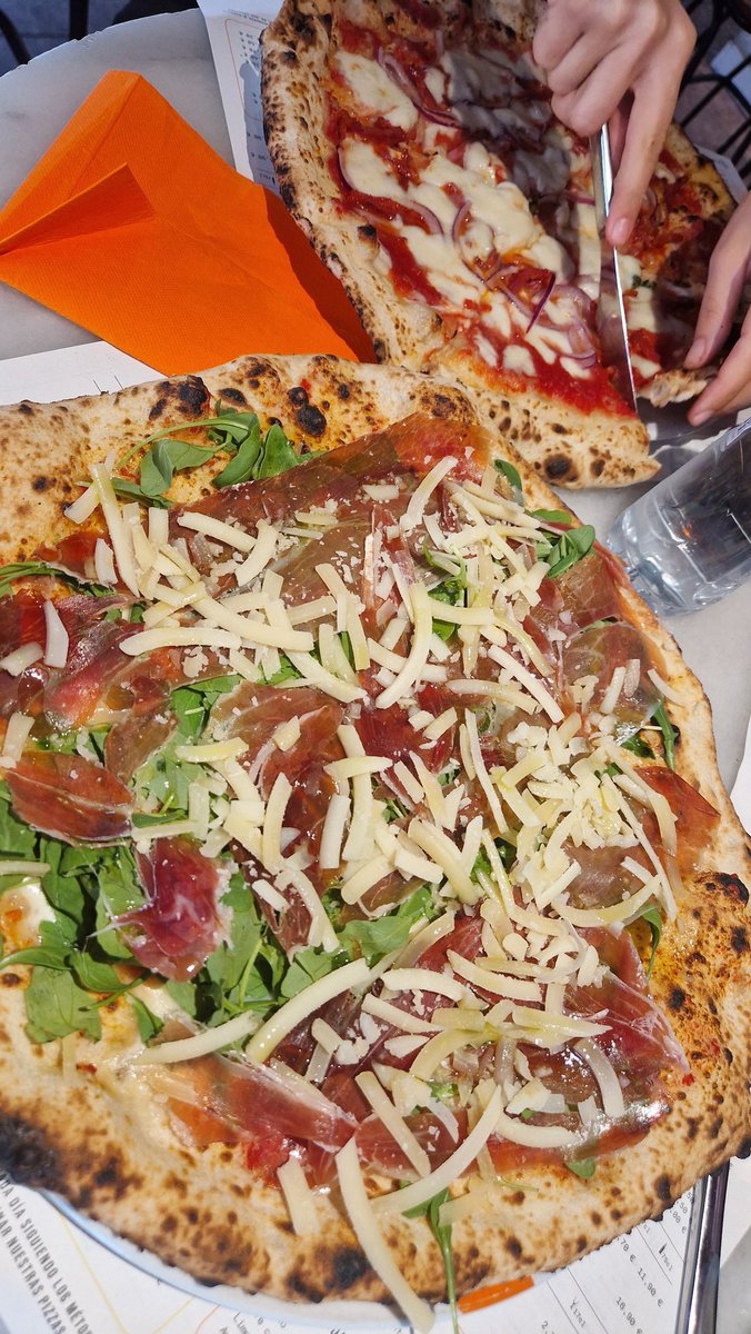 Carolina 📚 tweet media