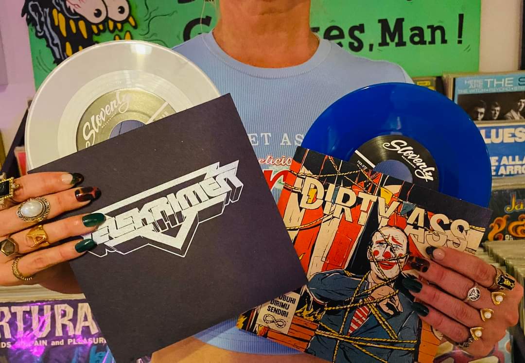 These cool records are out everywhere Friday, September 1st! 

New 7inch beasties from:

TELEKRIMEN (Mexico - ltd silver vinyl)
➕
Dirty Ass (Indonesia - ltd blue vinyl)

Both platters also available on standard black wax!

Pre-order on Thee Slovenly BC or slovenly.com