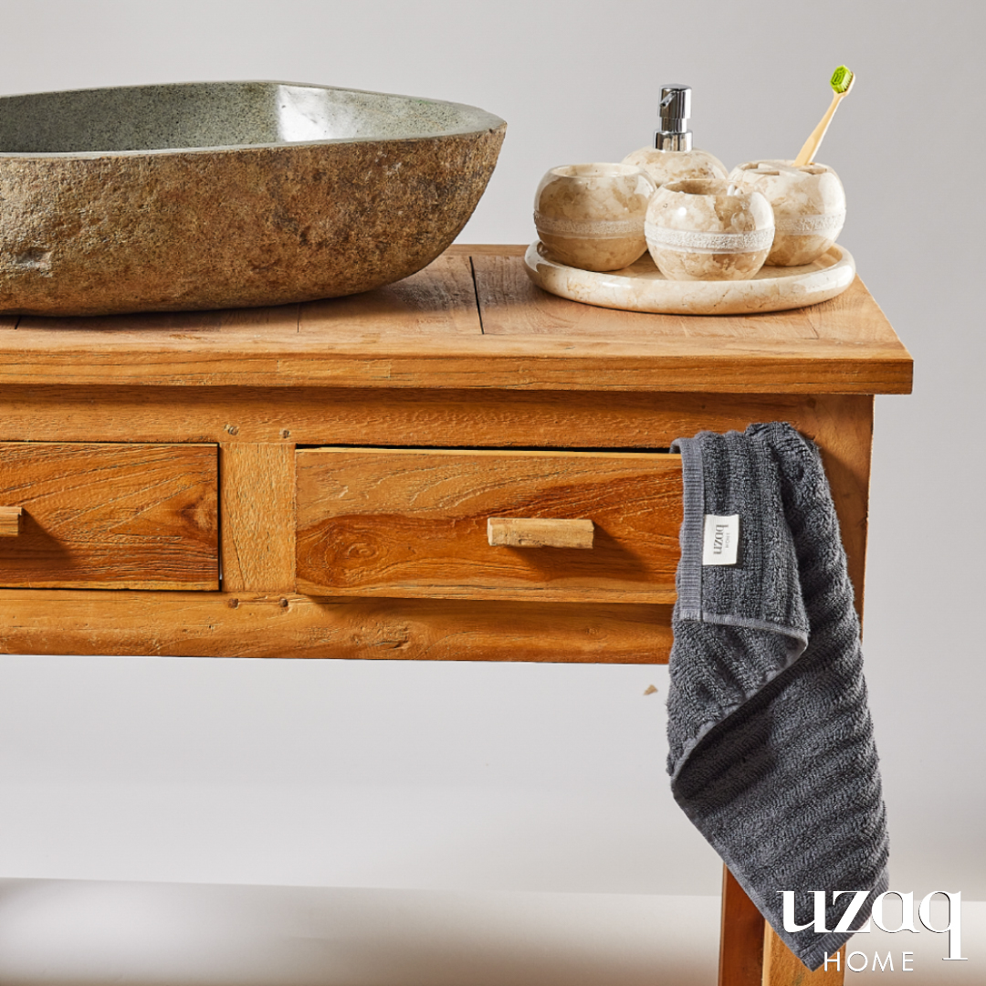 Zamansız tasarımlar ⏳

Timeless designs executed elaborately⏳

#dahauzaqdahayakın
#farawaysoclose

#uzaqhome #zamanakarsıkoy #stonebasin #cottontowel