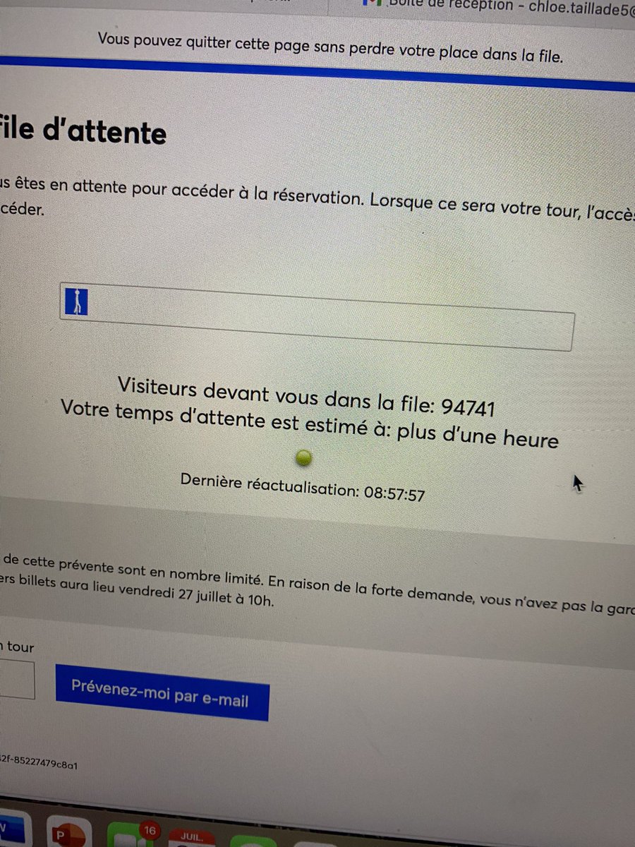kwarrior5_'s tweet photo. J’abandonne dès maintenant ? 😭#ColdplayLyon https://t.co/WYpiSANi54