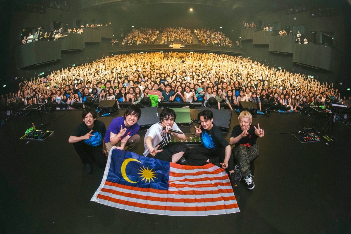YojiNoda1's tweet photo. Malaysia!!!!
I can't believe we haven't been to this wonderful place for so long. You guys totally killed it. Thank you for the incredible love &amp; Energy!!!!!🌹❤️‍🔥🌹
Let's meet again. LOVE LOVE https://t.co/6wydojKdBe