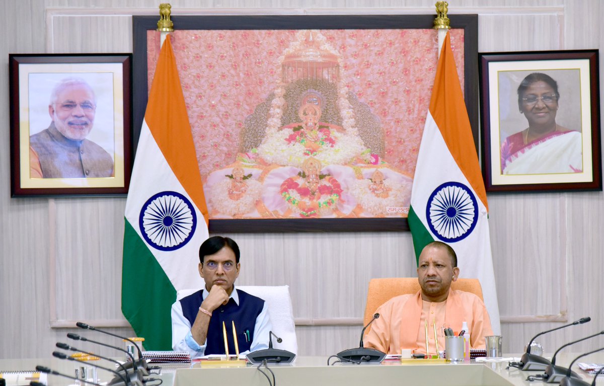 mansukhmandviya's tweet photo. आज उत्तर प्रदेश के CM @myogiadityanath जी, स्वास्थ्य मंत्री @BrajeshPathakup जी व उच्च अधिकारियों के साथ राज्य में आयुष्मान भारत योजना, NHM और PM-ABHIM के तहत हेल्थ इंफ़्रा प्रोजेक्ट की प्रगति के साथ मेडिकल कॉलेज संबधित अनुदान व नये नर्सिंग कॉलेज खोलने को लेकर समीक्षा बैठक की। https://t.co/JGOHFZfIne