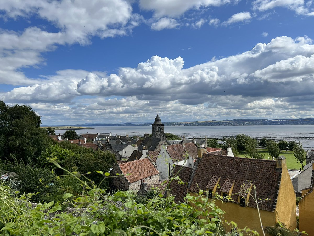 tcarter_edwards's tweet photo. Today was a visit to Dunfermline Abbey and then on to Culross for a tour of the village &amp; palace.  Lots of Outlander episodes filmed here.  Finished up with a home cooked meal with distant relatives and then back to the hotel.  Tomorrow - Edinburgh!! https://t.co/oLUyLPc19l
