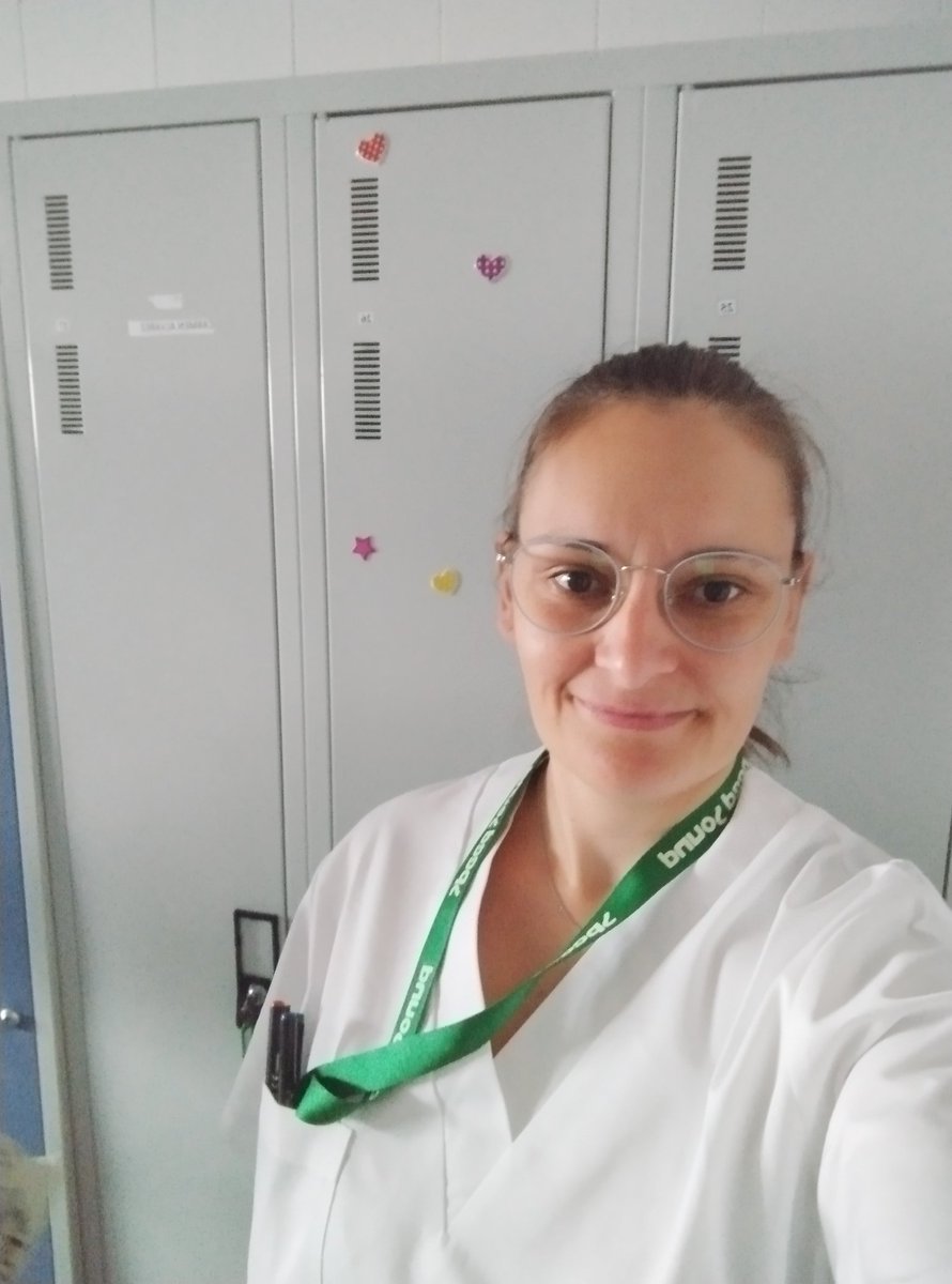 Patri_cienta's tweet photo. Comienza una nueva aventura 💪🏻💪🏻
#TFAR #TecnicoFarmacia https://t.co/amtxptDT8D