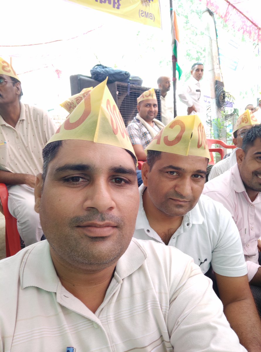 Kuldeep52801300's tweet photo. https://t.co/pBcBftE19i