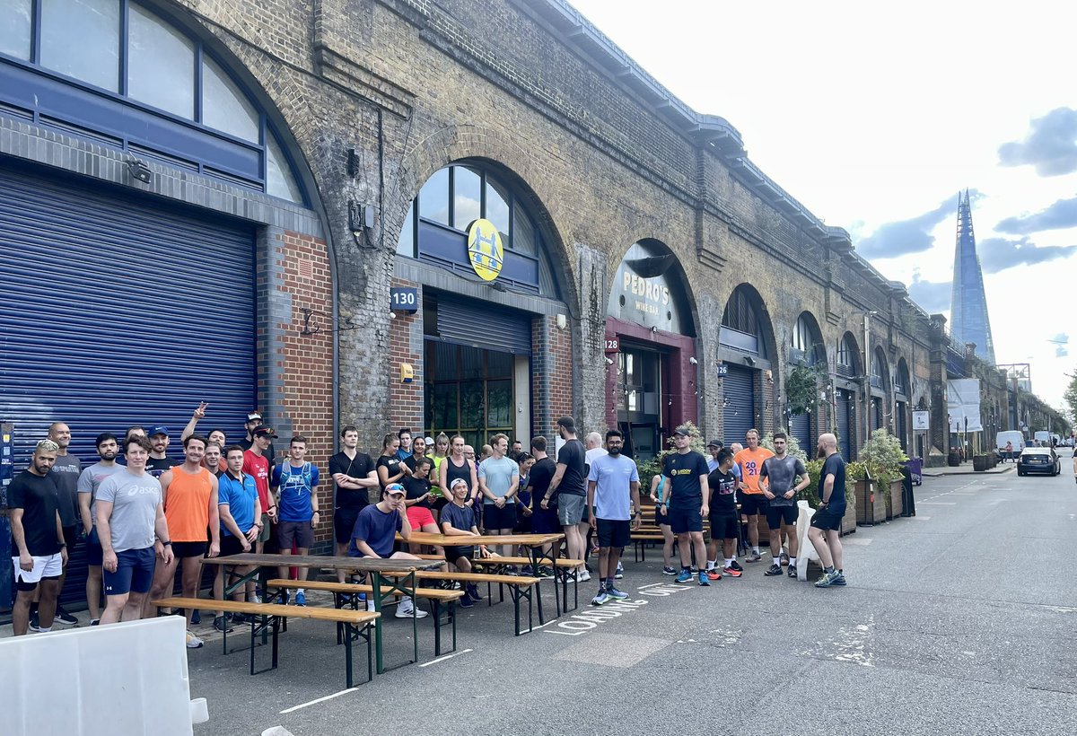 cityrunnersclub's tweet photo. Always great seeing everyone at the club for an amazing run along the river over Tower Bridge #londoncityrunners #runningclublondon #runningclubwithbar #runningcommunity #runhappy #runwithothers #endorphin https://t.co/oVdSInKXft