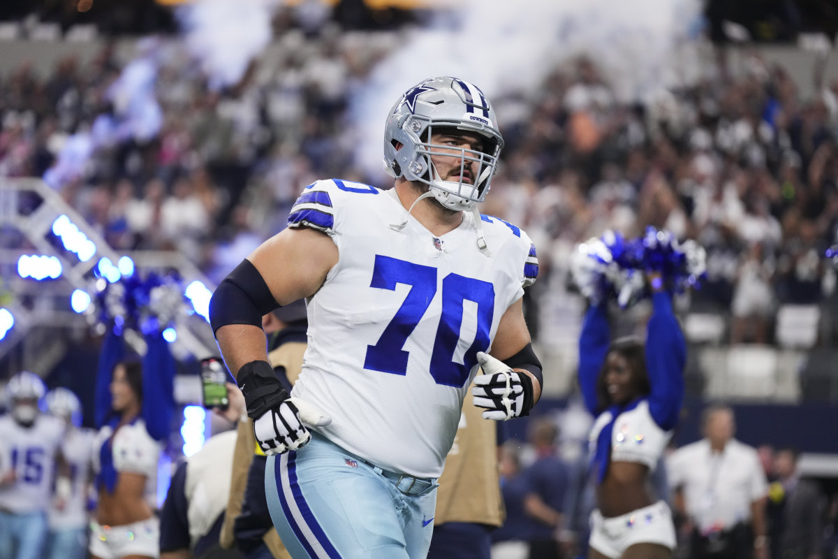 Cowboys Star Did Not Report To Training Camp, Is Holding Out #DallasCowboys #CowboysNation #DC4L https://t.co/2OTRSIter1 https://t.co/KDRGbMdSX1