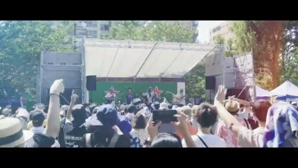 looppool_info's tweet photo. 暑過ぎてドラムの人は鼻血出してたんですが、やっぱ野外フェスって良いよね👍
#すみジャズ #野外フェス #looppool https://t.co/6NzmfAWcRn