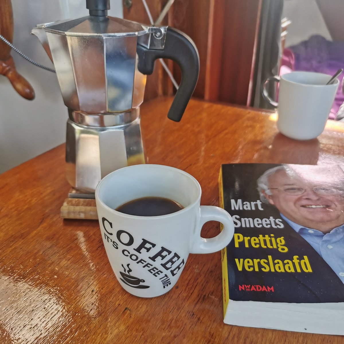 GertEdelenbos's tweet photo. #koffie
#coffee
#Genieten
:
#boatlife #boatlive #bootleven #watersport #waterland700 https://t.co/tf33LQCvEa