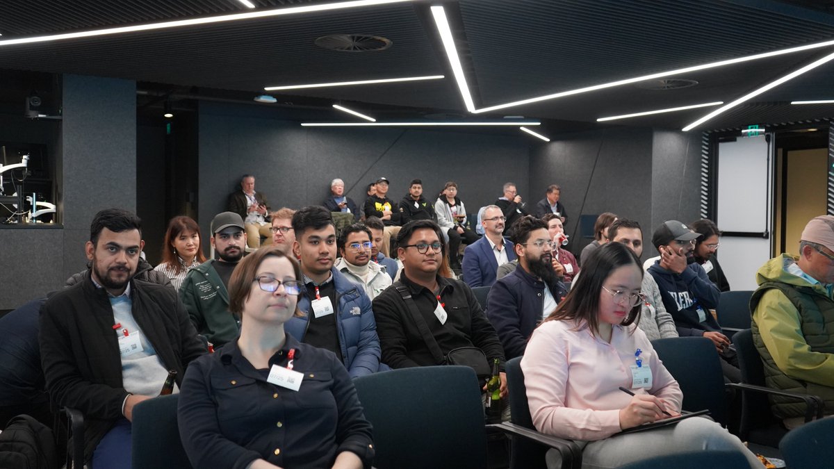 sidagarwal04's tweet photo. We are glad to have partnered with #GDGCloudSydney for their July meetup where @PayamMkht, MLNet and @Neo4j Partner and Gwenny Warnick spoke.

Thanks @geshan, Organizer for #GDGCloudSydney for collaborating. Looking forward to more. Thanks to everyone who attended the event. 🙏 https://t.co/DAFJKRAtwd