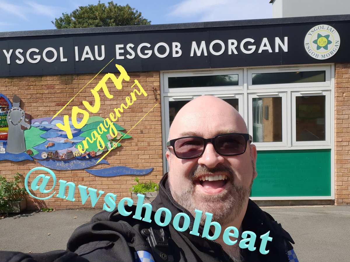 PC Manus visited Ysgol @EsgobMorgan yesterday for their After School Club. It was nice to talk with the kids and staff about their activities over the summer break #SummerFun #SupportingOurKids #YouthEngagement