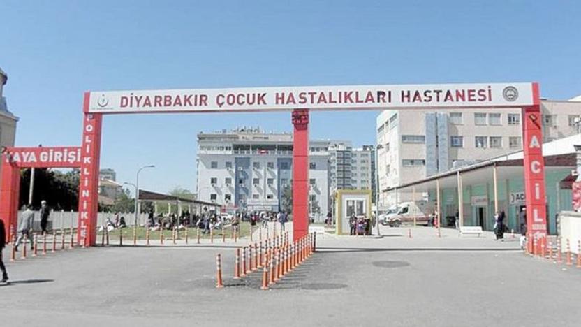 Diyarbakır Çocuk Hastalıkları Hastanesi’ndeki çalışan hemşire Serdar Büyükdeniz, nöbet tutmadığı halde bazı çalışanların nöbet tutmuş gibi gösterildiğini, yoğun bakımda görevli olmadığı halde görevli gibi gösterildiğini ve böylece fazla ücret alıp devleti zarara uğrattıklarını