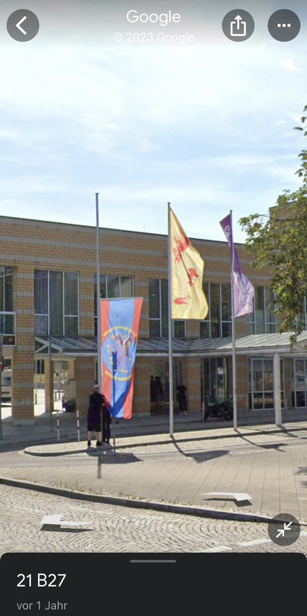 rtryart's tweet photo. hey @gala_con 
you are on StreetView

https://t.co/Ogx2LTYeWv https://t.co/OBhLYiLXAv
