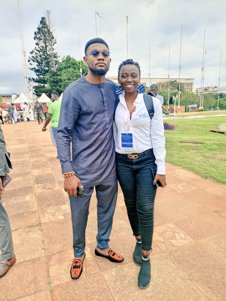 Badalfohmoh7's tweet photo. Hier était jrnee d'ouverture du Grand prix francophilie des médias. Je suis finaliste avec @SidoineFeugui pr @BloggersCM . J'ai rencontré @AtomeBlogueur, le manager de ma soeur Bandja 😛 et @mekamanga 🥰.
J'espère vs voir aussi le temps des activités au programme. 😘
#GPFM https://t.co/kZWvj1m7AW