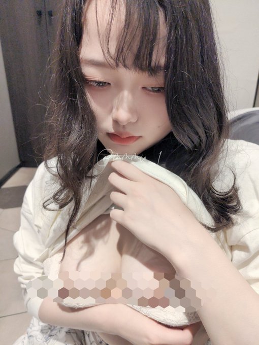 モザなし見てもらえますか？ https://t.co/qtjpOGwg4l