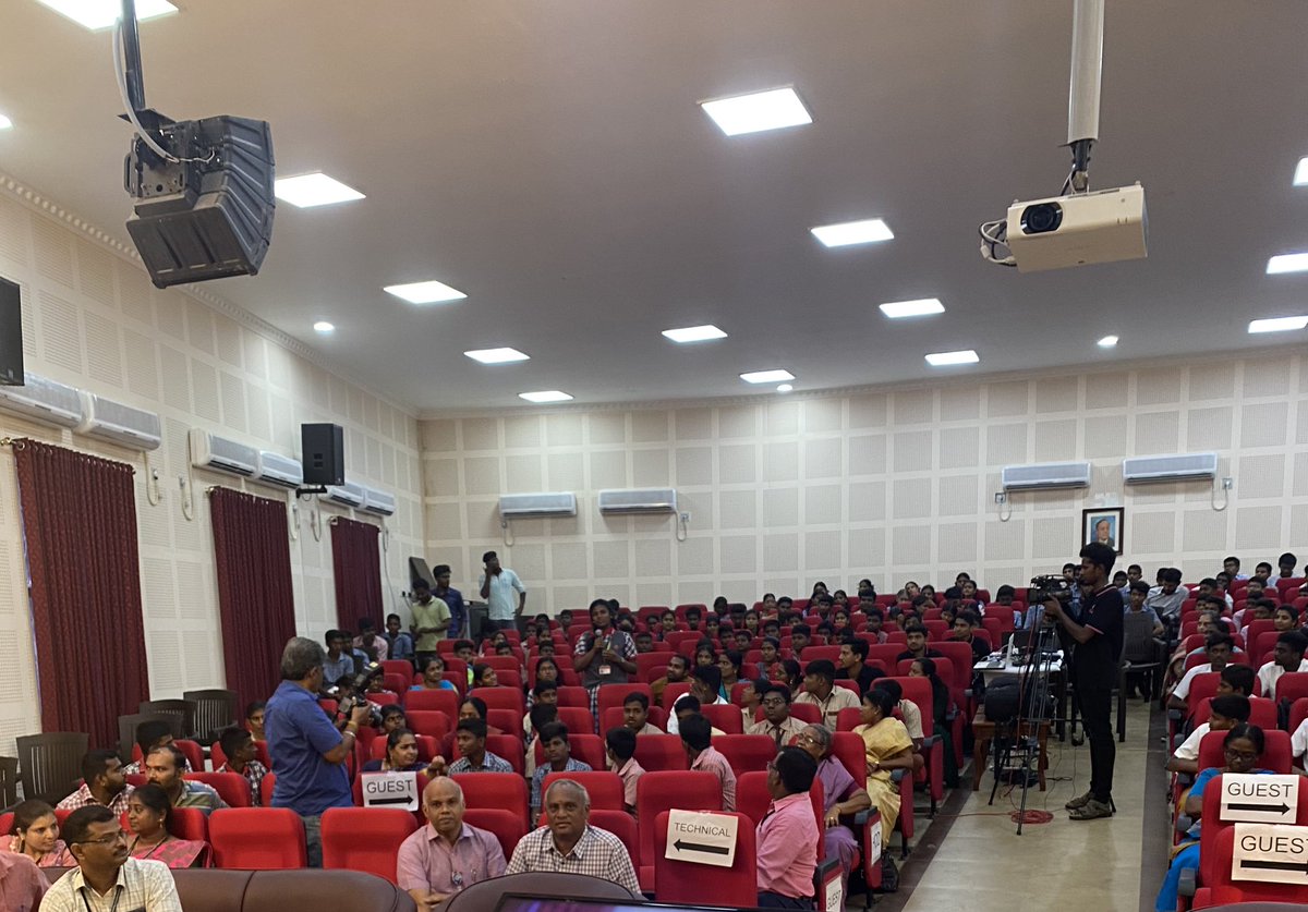 anilgb's tweet photo. Enjoyed my interaction with children from different schools at #jigyasa platform of @CSIR_CECRI thanks to dr Ramesha Director &amp; coordinator dr angappan; why #feasibility shld  not become enemy of #desirability was stressed to unleash their creativity @giangujarat @honeybeenetwork https://t.co/Gzm7gqC8iQ