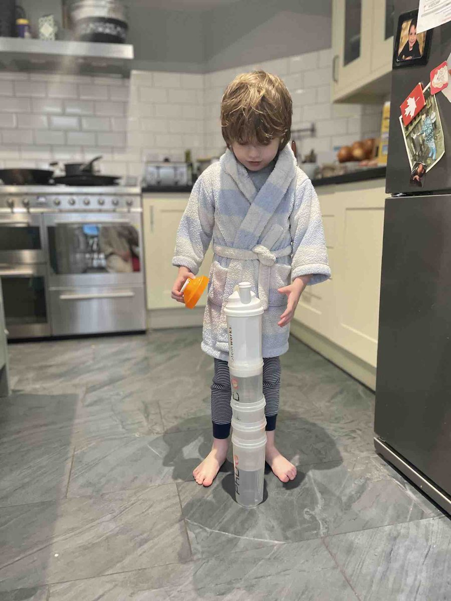 The home is rich with learning opportunities, many spontaneous. Encouraging children to use everyday objects from around the home encourages child-initiated play, which can be supported &amp; extended. Read more on the value of the Home Learning Environment: peeple.org.uk/HLE