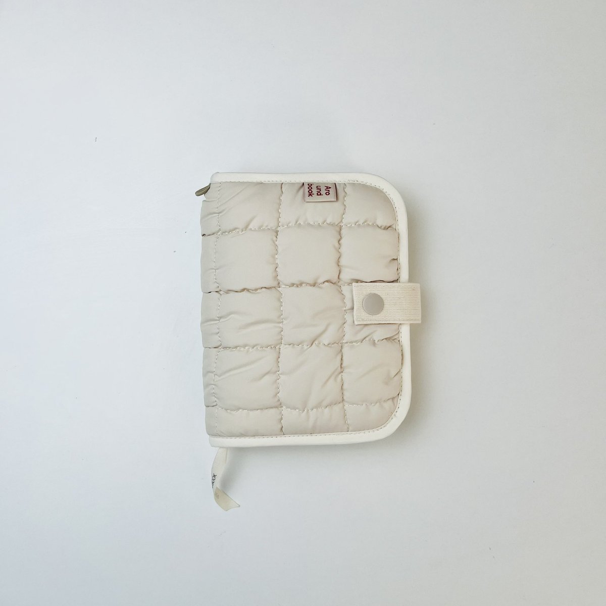 예쁜신상품 많이 많이 준비했습니다..
31일까지 이벤트 진행합니다🍀🍀
2분께 원하시는 디자인 원하시는 사이즈 보내드려요…
#RT이벤트
#어라운드북