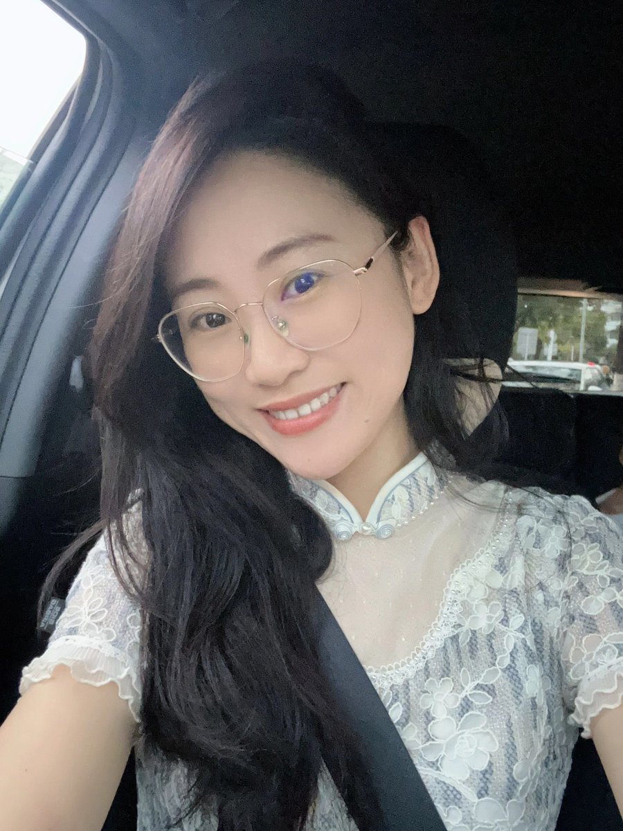 leodoranmbkcq's tweet photo. 嗨 出来兜风呀
你在哪 我去接你🧚🏻‍♀️ https://t.co/5TBWaGKhsf