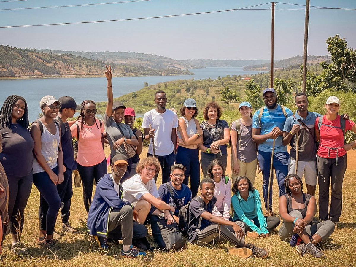#VisitRwanda now and join our dynamic and cosmopolitan #hikingcommunity for epic #hikingadventures across the endless rolling green hills of #Kigali and beyond.
Join us now https://t.co/076tpypqTU https://t.co/piFBc2O5cr