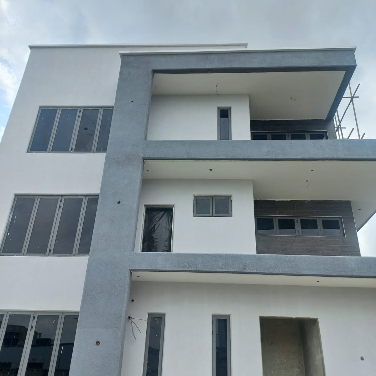 Qualitrendng's tweet image. Crafting this was an exquisite journey ✨ #CreationProcess #BeautifulMoments