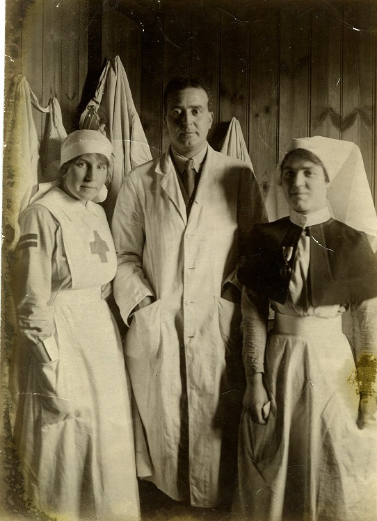 Gillean McDougall 💙 (@gilleanmcd) on Twitter photo Don’t mess with the Heritage team, we want your entry and just 6 days to go! Plenty to inspire <a href="/RCPSGheritage/">RCPSG Heritage</a>’s archive for ‘the prescription’’s new creative writing competition. Categories for prose/poetry/hybrid writing, deadline 31st July, details here tinyurl.com/52t9uytj Don’t mess with the Heritage team, we want your entry and just 6 days to go! Plenty to inspire <a href="/RCPSGheritage/">RCPSG Heritage</a>’s archive for ‘the prescription’’s new creative writing competition. Categories for prose/poetry/hybrid writing, deadline 31st July, details here tinyurl.com/52t9uytj