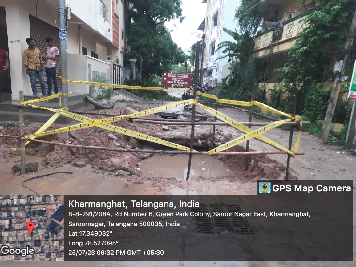 Sndpone's tweet photo. @RajuChowhans1 @KTRBRS @D_SudheerReddy Sir, Inconvenience is Regretted,
SNDP work is under progress, temporary barricading provided for safety of citizens. https://t.co/pZ0ptbAbCq